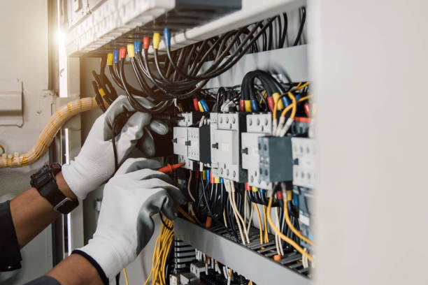 Best Local Electrician Companies  in East Marion, NY